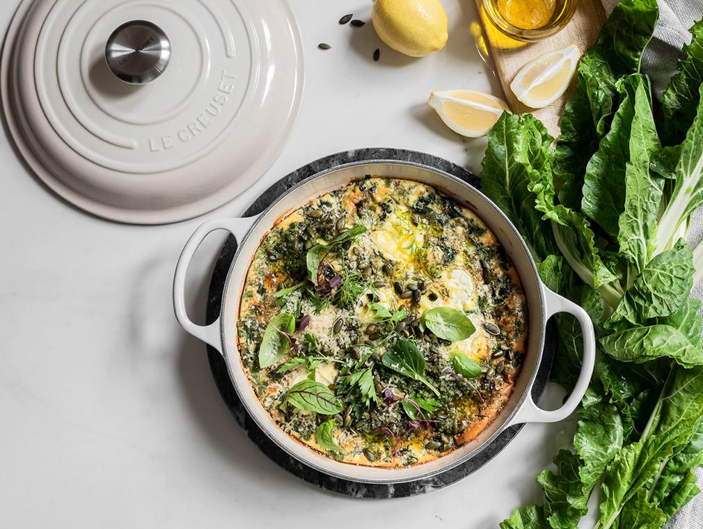 Spinat-Ziegenkäse-Frittata mit Kürbiskern-Pesto