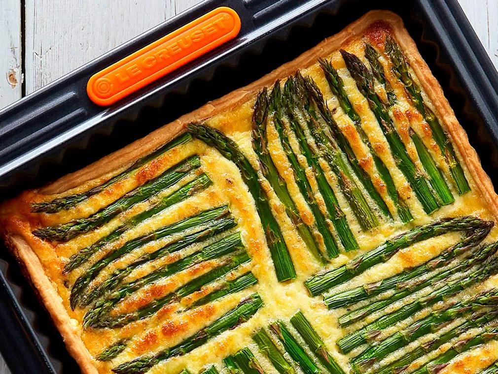 Tarte mit Spargel und geräuchertem Pancetta