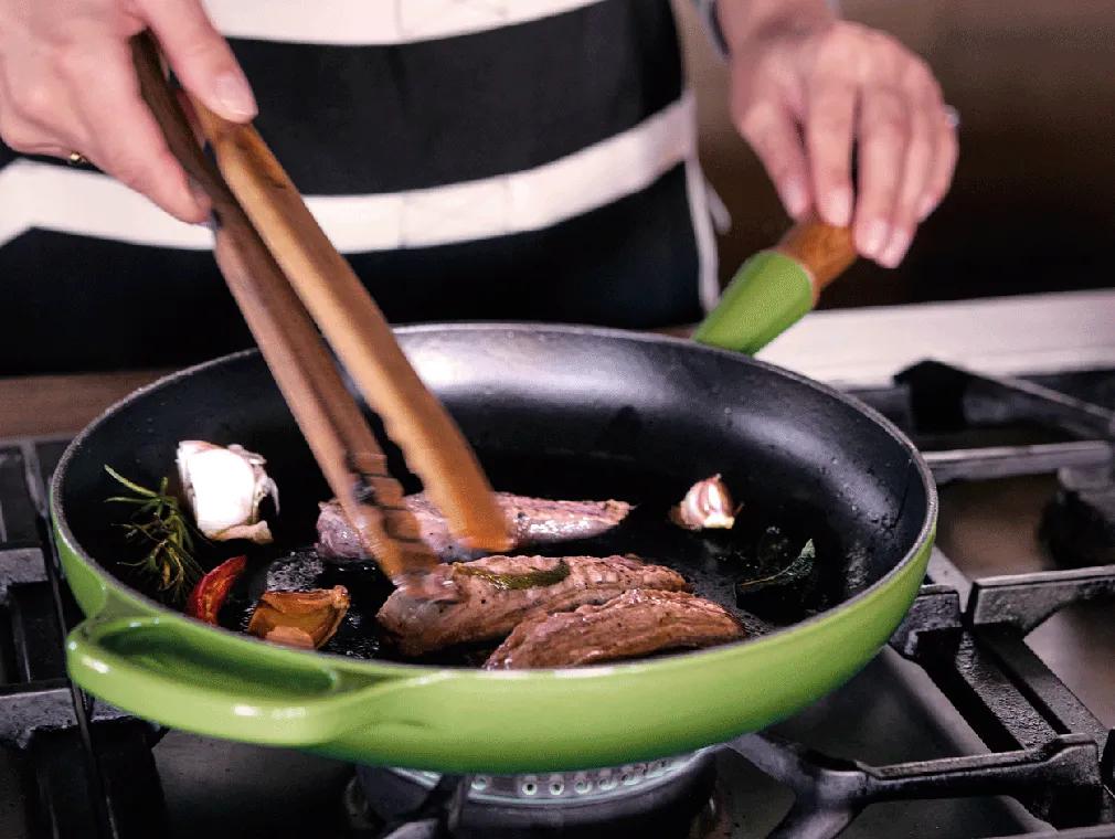 In der Pfanne gebratene Lammfilets