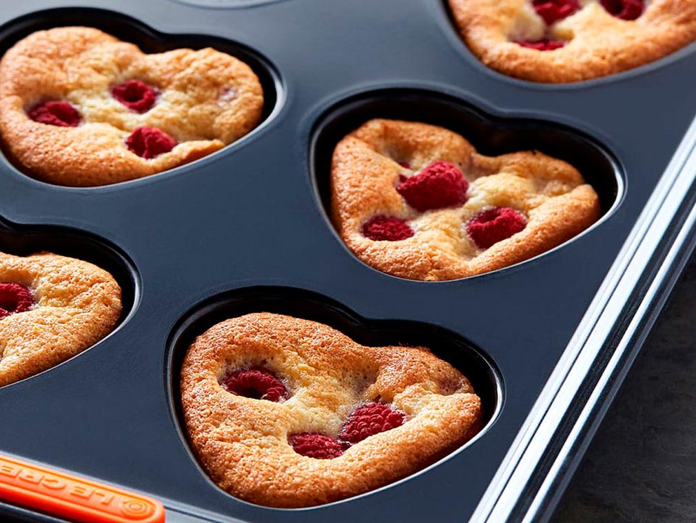 Financiers aux framboises en forme de cœur