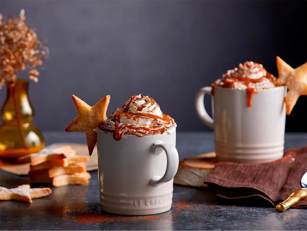 Chocolat chaud au Dulce de Leche avec étoiles sablées