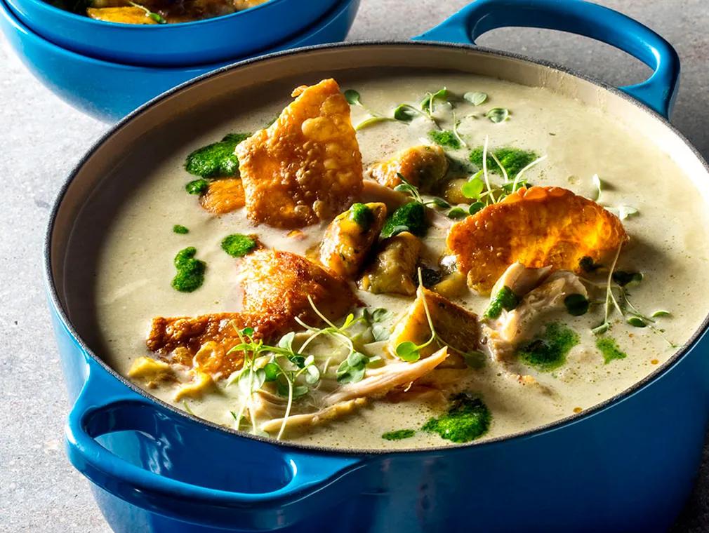 Soupe crémeuse de poireaux au poulet et ses gnocchis aux herbes